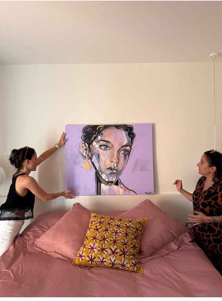 Patricia P., collector of the painting Aina by PilarchoArt.